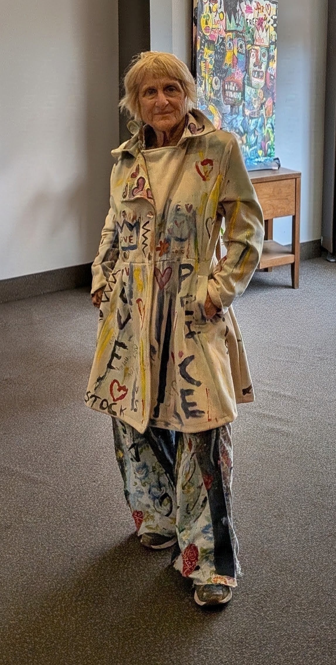 Tan short trench